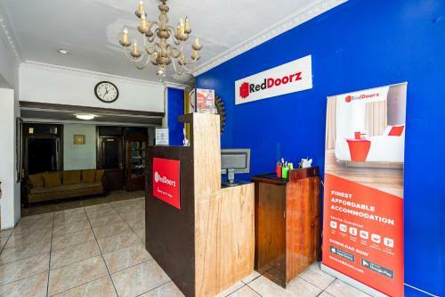 Hostal Reddoorz Near Istana Bogor