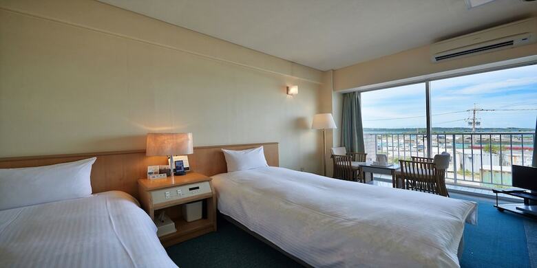 Hotel Pink Marlin Club