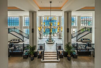 Hotel Monterey Okinawa Spa & Resort