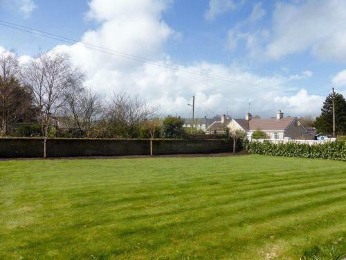 Garden Holiday Cottage By Trident Holiday Homes