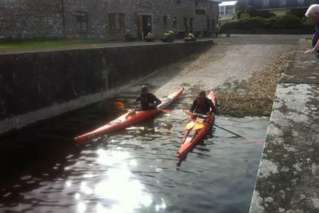 Hostal Lough Derg House & The Lake Cafe