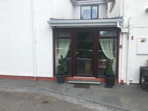 Hazelbrook Self Catering - 6 Person