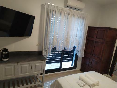 Hostal Mediterranean Inn ??? ??? ?????? ????? ?? ??????