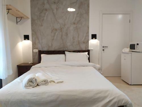 Hostal Mediterranean Inn ??? ??? ?????? ????? ?? ??????