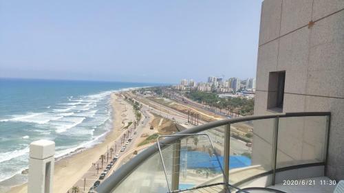 Apartamento Sea Tower Haifa - Almog Building
