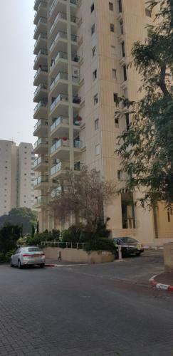 Apartamento Amazing 3br Spacious With Balcony 8th Floor