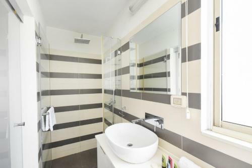 Apartamento Sunny 3br In Prague 8 By Holyguest