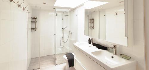 Apartamento Unique 2 Bdr Rooftop Sea View - Florentine #tl56