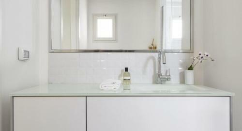 Apartamento Quiet 2br In Rashi 30 By Holyguest