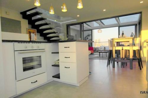 Apartamento Rothschild Area - Luxury Duplex Penthouse