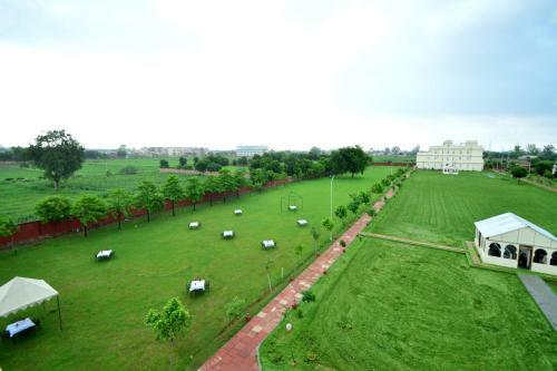 Hotel Aaram Baagh Agra By Pachar Group