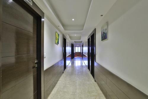 Oyo 44976 Metro Park Hotel
