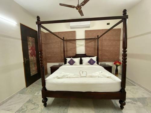 Hotel Casa Blanca - A Boutique Resort