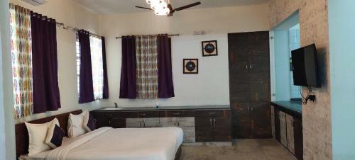 Hotel Casa Blanca - A Boutique Resort