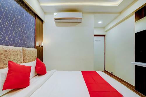 Oyo 67711 Hotel Rj Residency