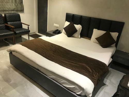 Hotel Mansarovar