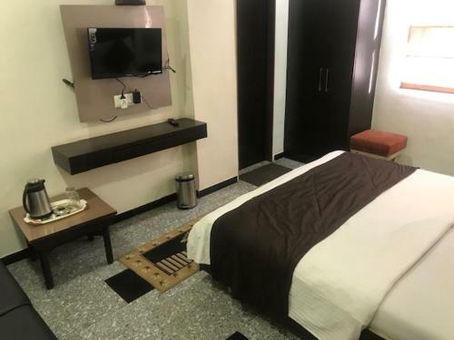 Hotel Mansarovar