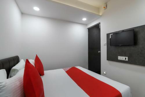Oyo 40139 Hotel Peradiot