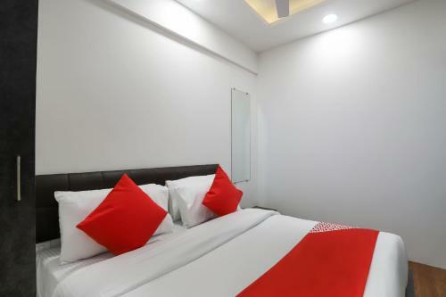 Oyo 40139 Hotel Peradiot