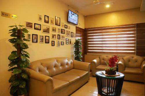 Hotel Kodavath Regency