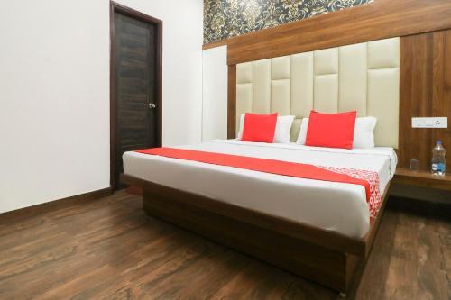 Oyo 67637 Hotel A1
