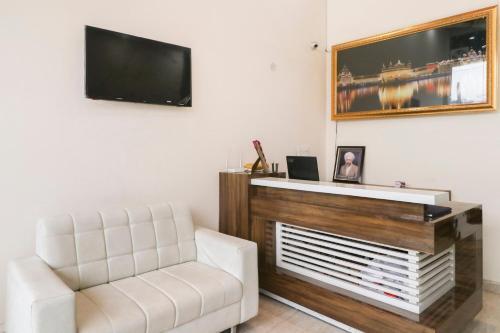 Oyo 67637 Hotel A1