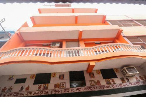 Oyo 2044 Hotel Premier