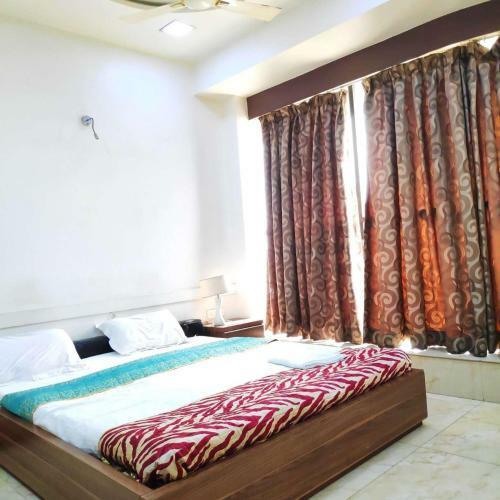 Hotel Relish Residency