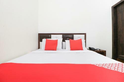 Hotel Oyo 69706 Royal King