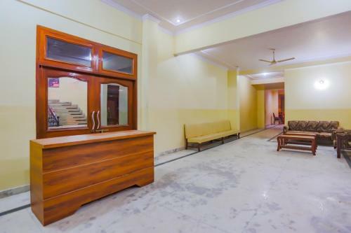 Hotel Oyo 75998 Shivani Banquet Hall
