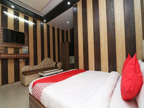 Hotel Oyo 15431 Elibrista