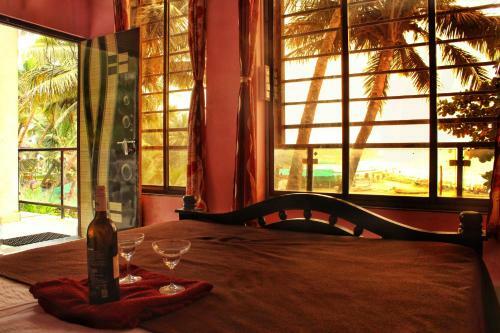 Hostal This Is It - Beach Hostel, Rooms And Huts