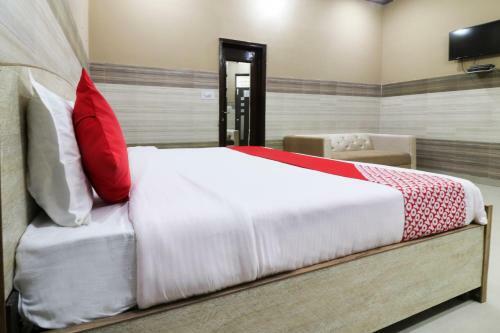 Hotel Oyo 49871 Geeta Palace