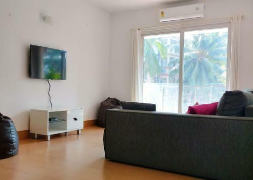 23) Serviced Delightful Apartment Central Arpora