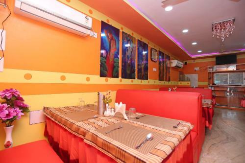 Hotel Oyo 28330 Raj Rajeswari
