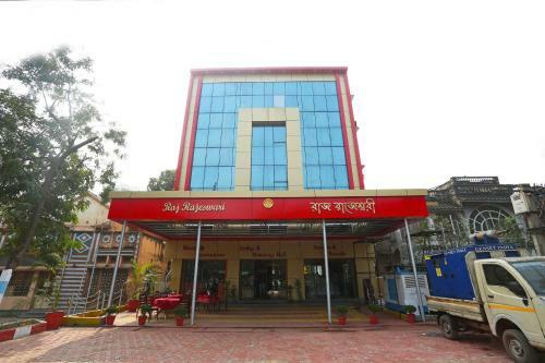 Hotel Oyo 28330 Raj Rajeswari