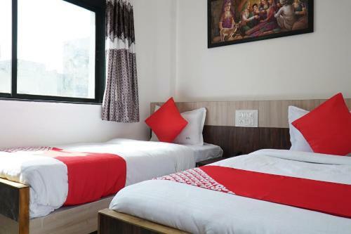 Oyo 30952 Hotel Om Sai Leela