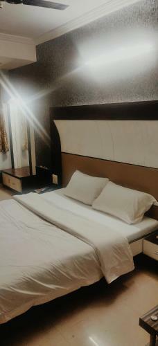 Hotel City Square