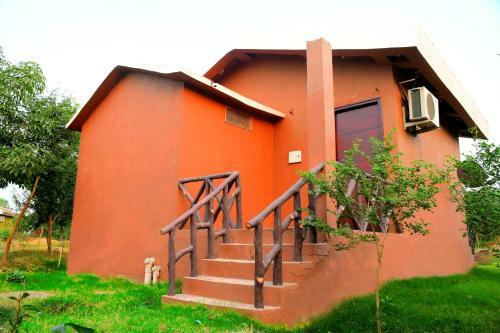 Hotel Chambal Wildlife S Lodge
