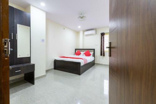 Hotel Oyo 45125 Banashankari Comforts