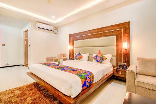 Fabhotel Prime Ivory Pearl II