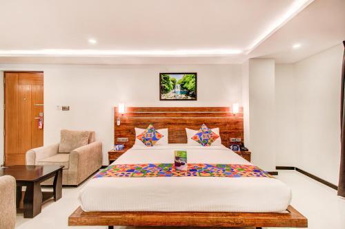 Fabhotel Prime Ivory Pearl II
