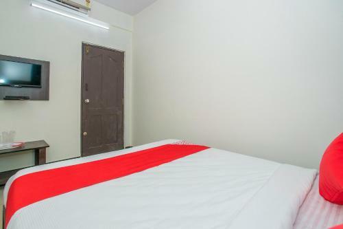 Hotel Oyo 26817 Gks Residency