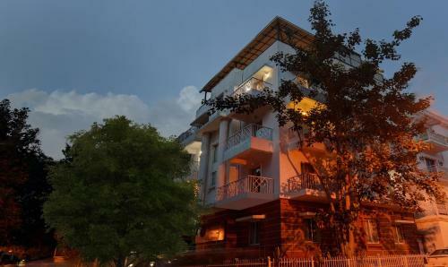 Hotel Treebo Trend White Mg