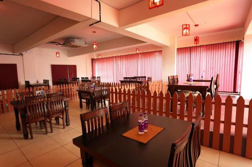 Longmen Hotel