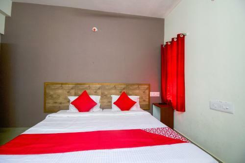 Hotel Oyo 67007 Manyu Inn