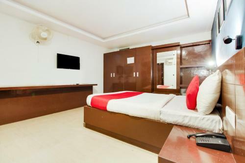 Hotel Oyo 72492 A K Residency
