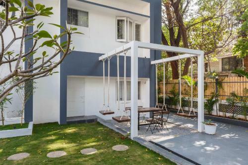 Woke Hostel Indiranagar