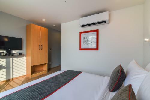 Hotel Oyo Townhouse 255 Indiranagar Double Road