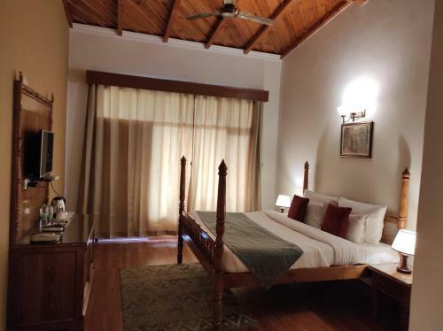 Aaroham The Watergate Hotel Bhimtal